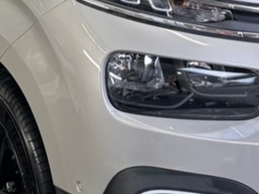 シトロエン ベルランゴ フロントバンパー 板金修理 After